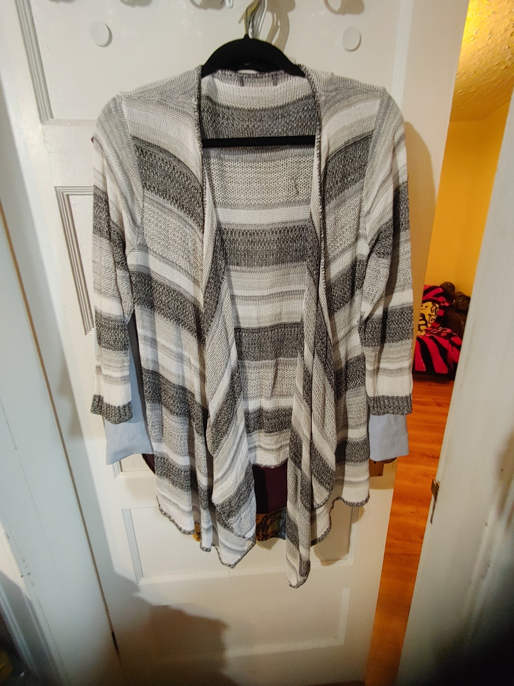 Open-Front Striped Women’s Cardigan - Gray & White